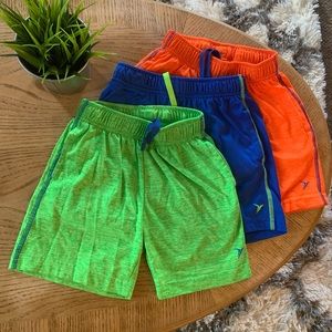 🔵Old Navy bundle- 3 pairs of boys shorts🔵